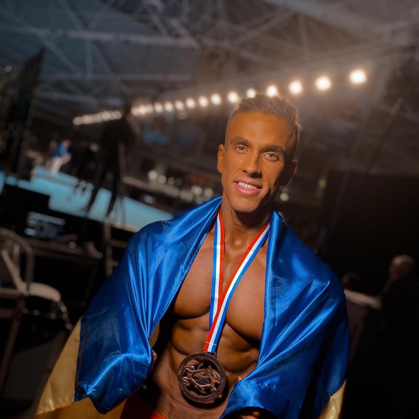 ВІТАЛІЙ ЮСЬКО – МАЙСТЕР СПОРТУ УКРАЇНИ З БОДІБІЛДИНГУ!