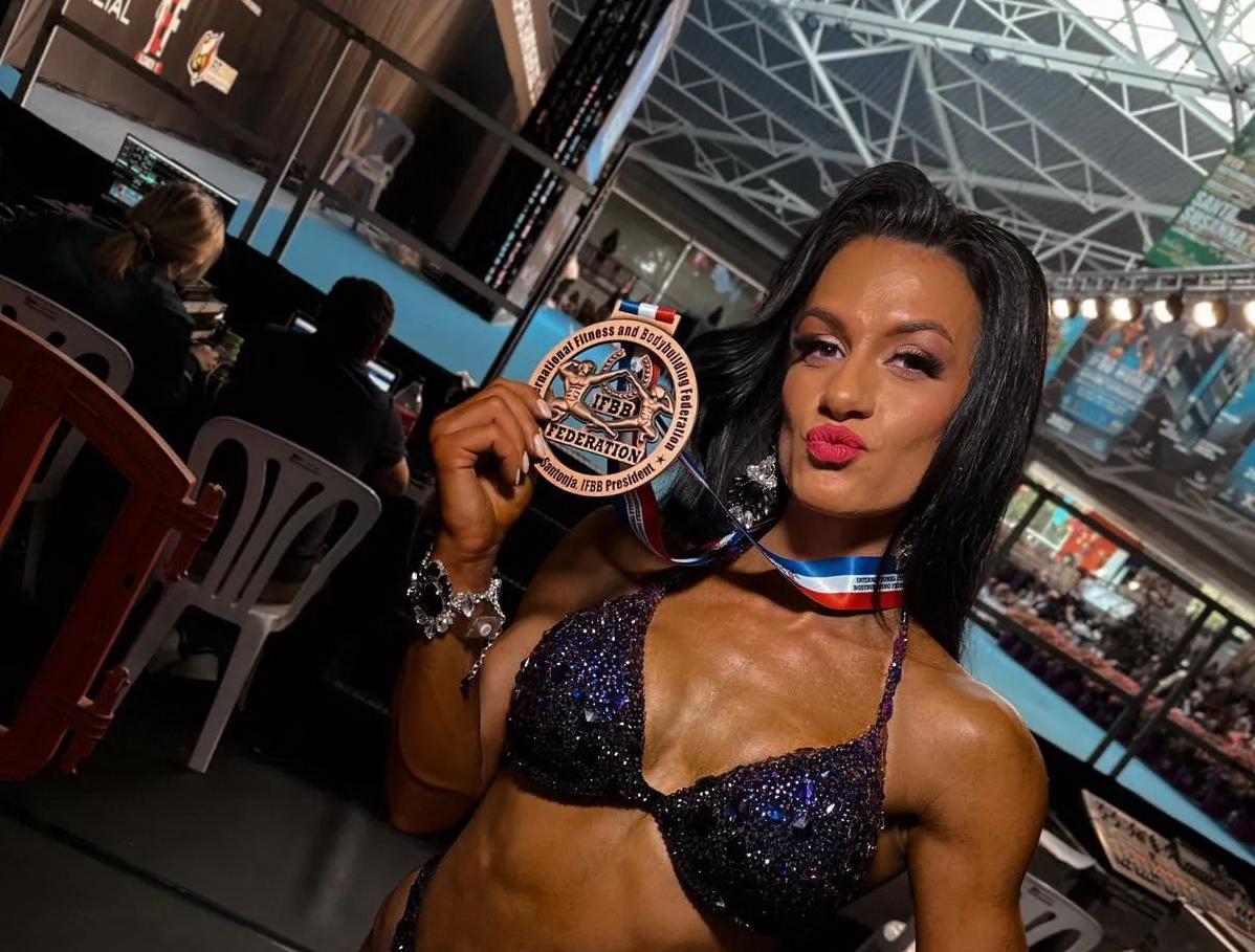 НАТАЛЯ ГРАБАРЧУК - БРОНЗОВА ПРИЗЕРКА ЧЕМПІОНАТУ ЄВРОПИ У БІКІНІ ДО 164 СМ!