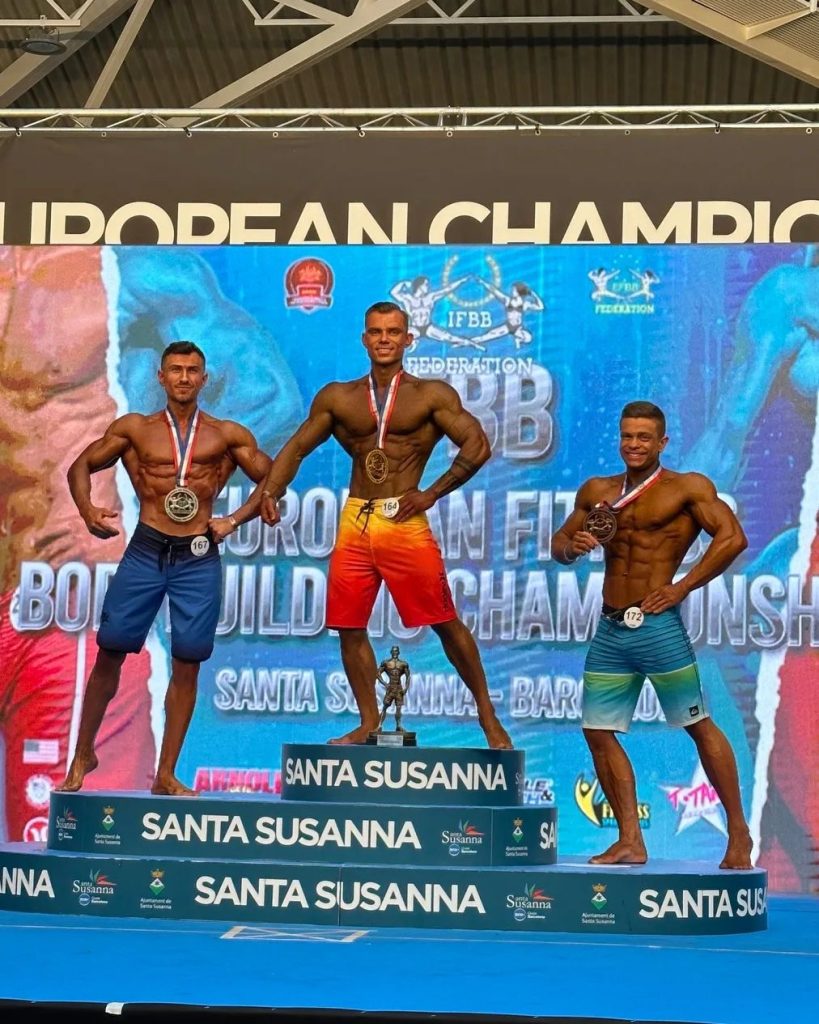 ВІКТОР ДАНІЛОВ - ЧЕМПІОН ЄВРОПИ У МЕНС ФІЗИК ДО 170 СМ!
