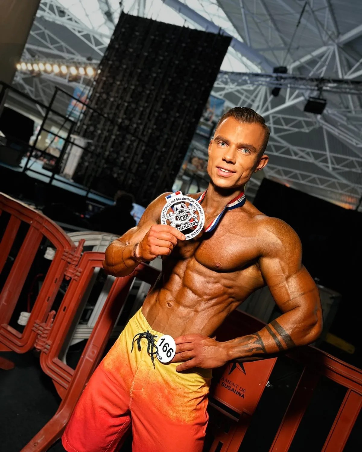 ВІКТОР ДАНІЛОВ - СРІБНИЙ ПРИЗЕР ЧЕМПІОНАТУ СВІТУ У МЕНС ФІЗИК ДО 170 СМ!