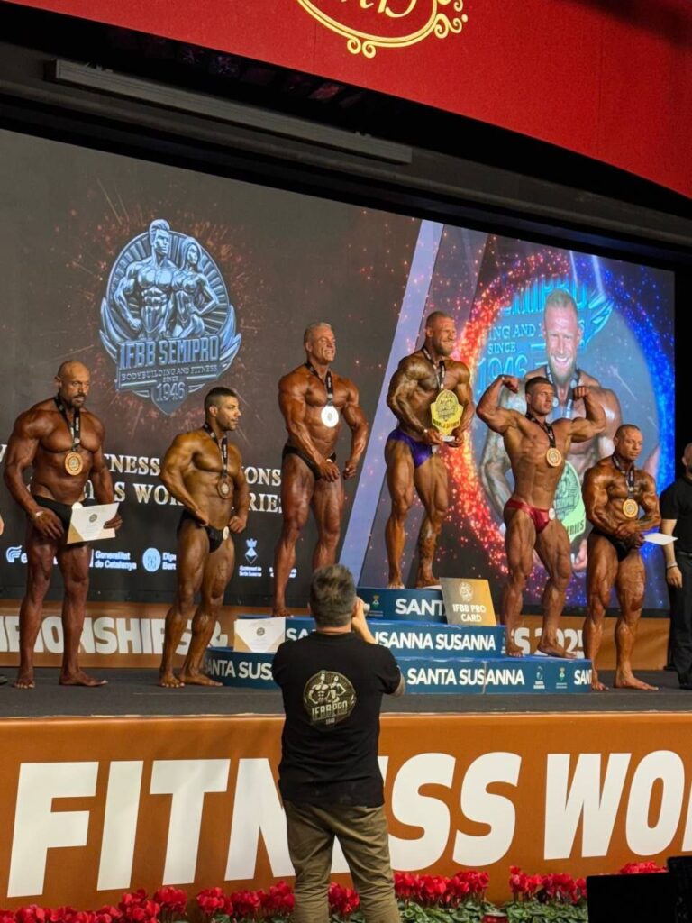 ОЛЕКСІЙ КАРАБАЄВ – БРОНЗОВИЙ ПРИЗЕР У БОДІБІЛДИНГУ ТУРНІРУ СВІТОВОЇ СЕРІЇ IFBB SEMI PRO!