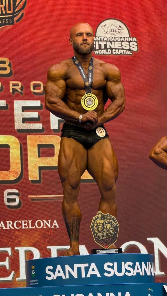 ОЛЕКСАНДР СІРЕНКО – ПЕРЕМОЖЕЦЬ «2026 IFBB PRO MR. EUROPE» У МЕНС КЛАСИК ФІЗИК ДО 171 СМ! МАР’ЯН ТЕРЛЕЦЬКИЙ – БРОНЗОВИЙ ПРИЗЕР!