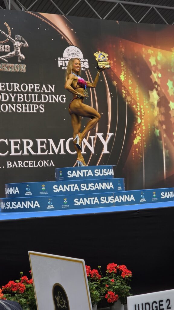 КРИСТИНА ТОКАРЄВА – ЧЕМПІОНКА ЄВРОПИ У БІКІНІ СЕРЕД МАЙСТРІВ!