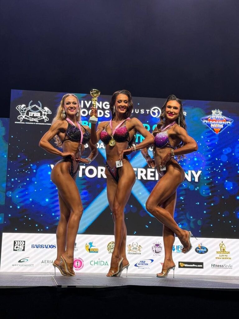 АННА НОЗДРІНА – ПЕРЕМОЖНИЦЯ МІЖНАРОДНОГО ТУРНІРУ «2026 IFBB DIAMOND CUP BUDAPEST» У БІКІНІ +172 СМ! ЛІЛІЯ ОЛІЙНИК – БРОНЗОВА ПРИЗЕРКА!