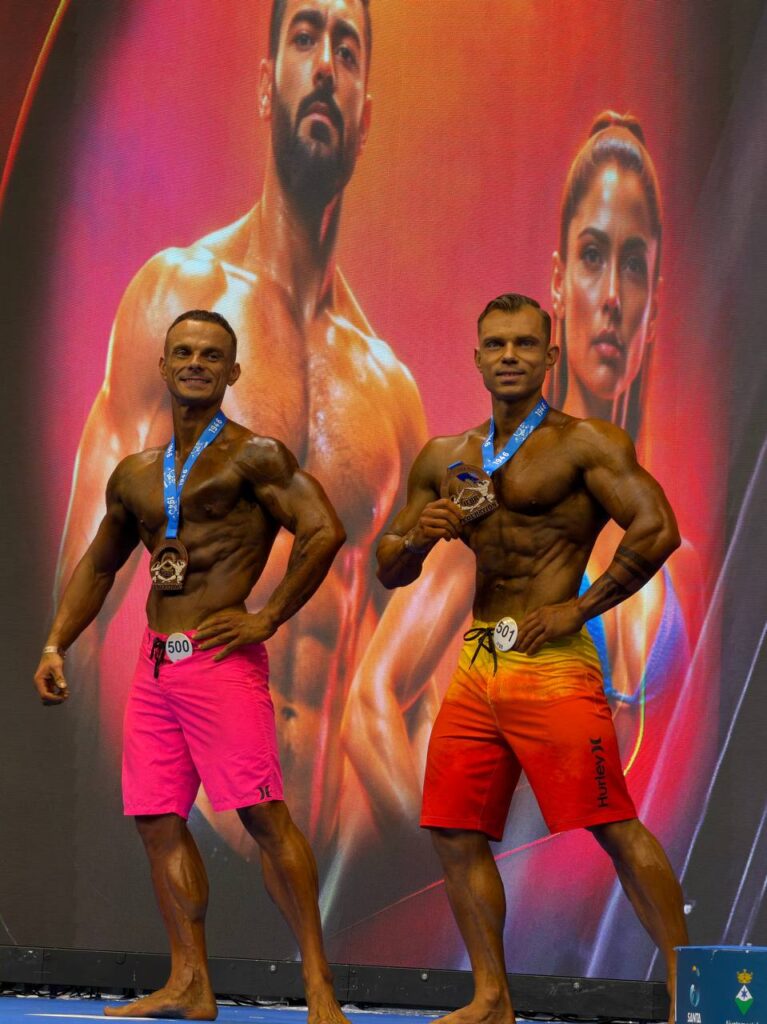 У МЕНС ФІЗИК ДО 170 СМ НА ЧЕМПІОНАТІ СВІТУ ВІКТОР ДАНІЛОВ — ЧЕТВЕРТИЙ, В'ЯЧЕСЛАВ САЛАТА — ШОСТИЙ!